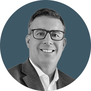 a headshot of shawn scott from liberty mutual